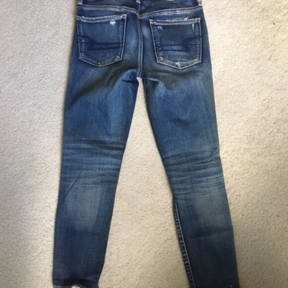 American Eagle Crop Jegging Ripped Jeans - size 4 regular - Picture 5 of 7